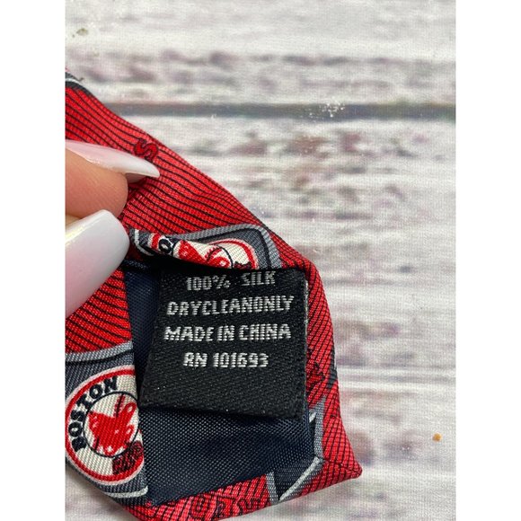 Boston Red Sox Silk Tie Necktie Mens Team MLB Eagle Neckwear - Picture 5 of 5